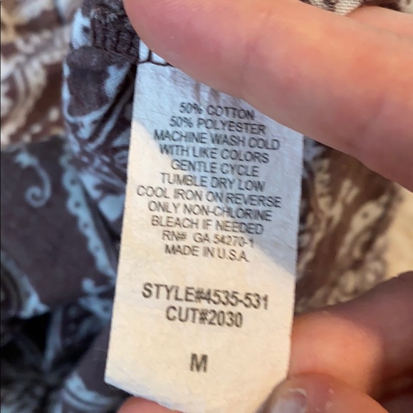 🥭(4 for $15) Brown and White Simple T Shirt - Picture 5 of 5